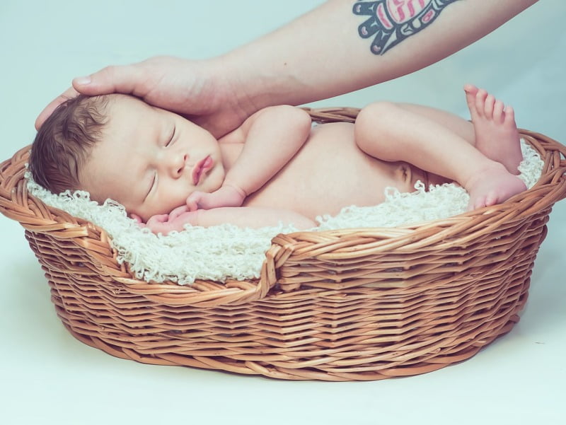 Work and Care Act: types of care leave | Russell Advocaten Amsterdam zorgverlof - social media
