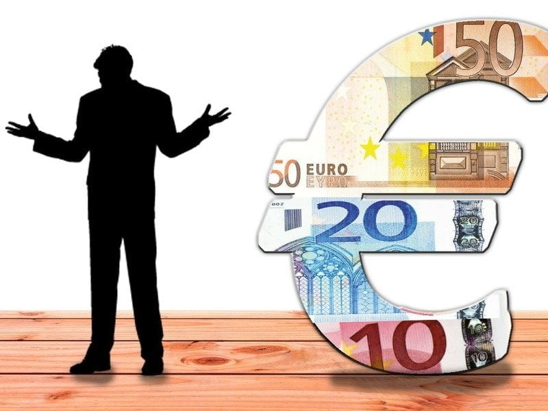 Contracten: Wanbetaler laten opdraaien voor incassokosten? Gebruik de veertiendagenbrief! | Russell Advocaten Amsterdam wanbetaler-social-media.b811cf