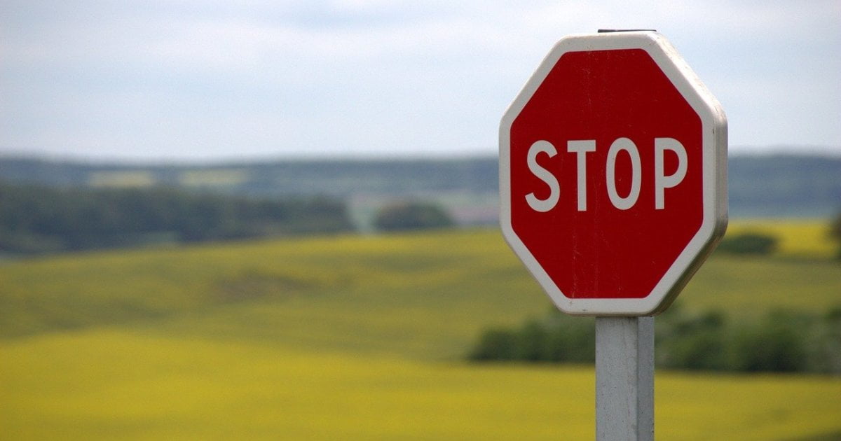 4 stappen om een BV te beëindigen | Russell Advocaten Amsterdam stuiten - social media