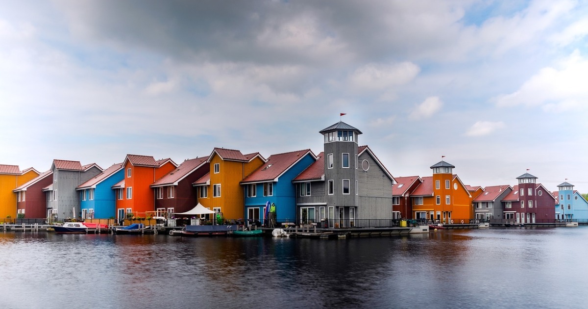 Working from home in the Netherlands: 4 points of interest for foreign employers | Russell Advocaten Amsterdam thuiswerken in nederland